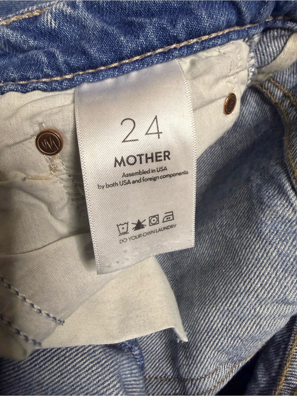 ✨ MOTHER Lil Dodger Button Sneak Wipeout Jeans NWT Premium Denim ✨ 24 x 29 - Picture 3 of 11
